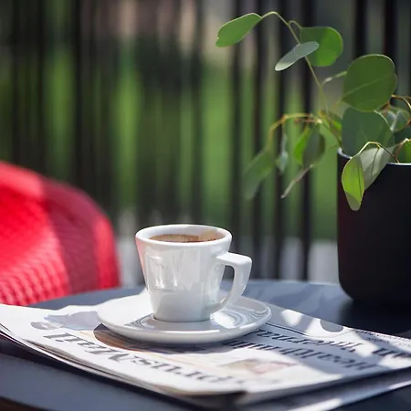 Gate Twenty Two Boutique 4*