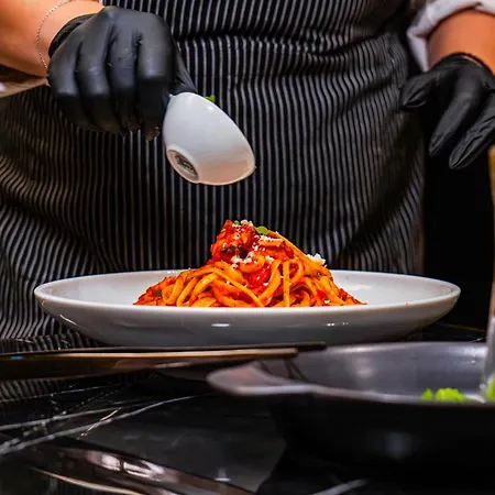 Gate Twenty Two Boutique Otel