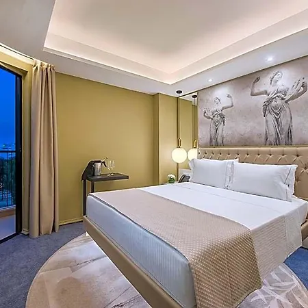 Gate Twenty Two Boutique Отель 4*