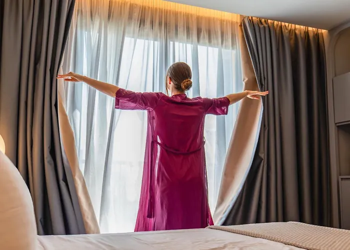 Gate Twenty Two Boutique 4*