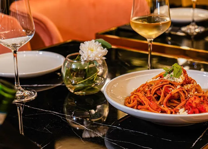 Gate Twenty Two Boutique Hotel 4*