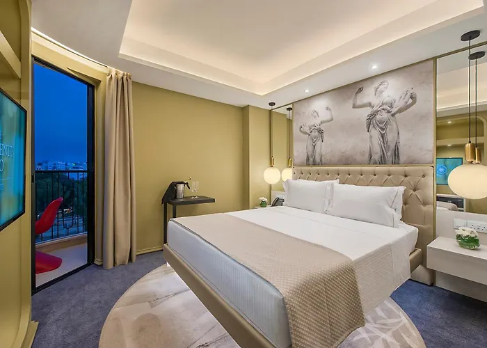 Gate Twenty Two Boutique Hotel 4*